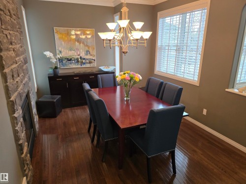 1668 Glastonbury Boulevard, Edmonton, AB - Indoor Photo Showing Dining Room