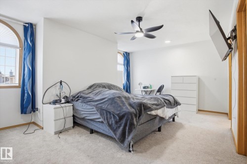 7220 157 Avenue, Edmonton, AB - Indoor Photo Showing Bedroom