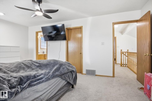 7220 157 Avenue, Edmonton, AB - Indoor Photo Showing Bedroom
