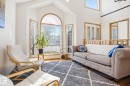 7220 157 Avenue, Edmonton, AB  - Indoor Photo Showing Living Room 