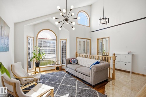 7220 157 Avenue, Edmonton, AB - Indoor Photo Showing Living Room