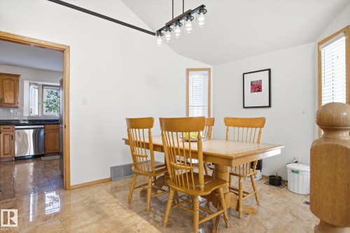 7220 157 Avenue, Edmonton, AB - Indoor Photo Showing Dining Room