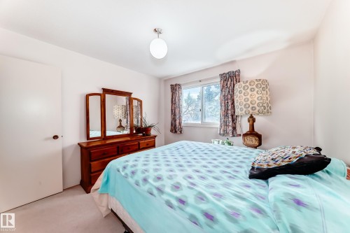 48 Grandin Village, St. Albert, AB 