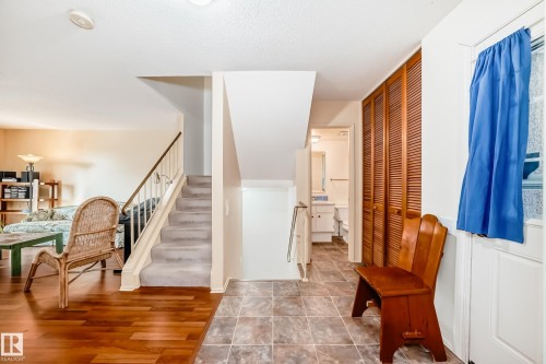 48 Grandin Village, St. Albert, AB 