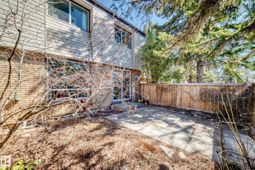 48 Grandin Village, St. Albert, AB 
