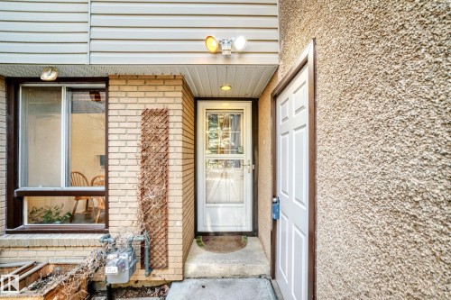 48 Grandin Village, St. Albert, AB 
