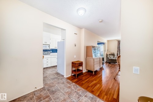 48 Grandin Village, St. Albert, AB 