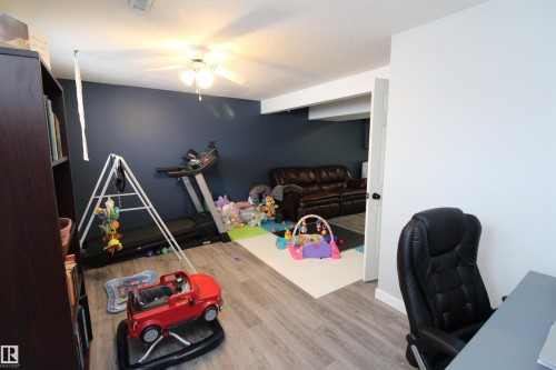 5347 36 Ave, Wetaskiwin, AB - Indoor