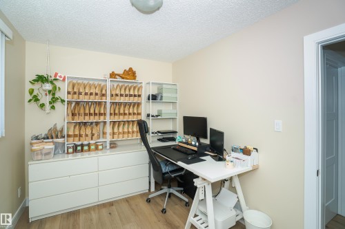 7807 132 Avenue, Edmonton, AB - Indoor Photo Showing Office