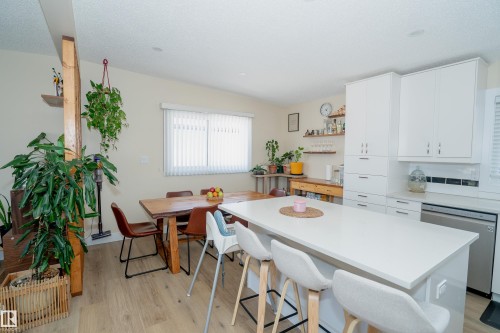 7807 132 Avenue, Edmonton, AB - Indoor Photo Showing Dining Room