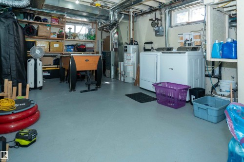 7807 132 Avenue, Edmonton, AB - Indoor