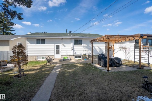 7807 132 Avenue, Edmonton, AB - Outdoor