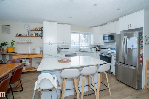 7807 132 Avenue, Edmonton, AB - Indoor Photo Showing Other Room