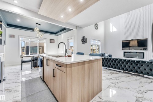 3729 42 Avenue, Beaumont, AB - Indoor Photo Showing Kitchen
