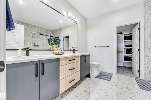 3729 42 Avenue, Beaumont, AB - Indoor Photo Showing Bathroom