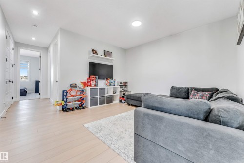 3729 42 Avenue, Beaumont, AB - Indoor Photo Showing Other Room