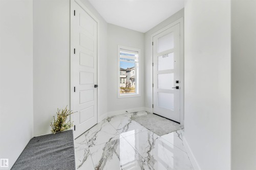 3729 42 Avenue, Beaumont, AB - Indoor Photo Showing Other Room