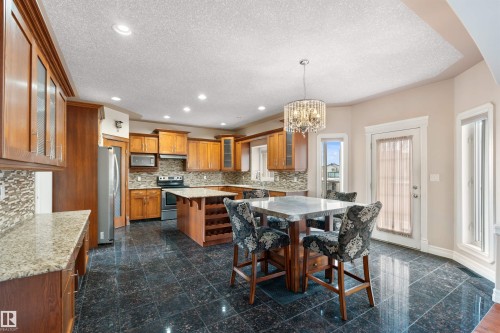 9203 160 Avenue, Edmonton, AB - Indoor Photo Showing Dining Room