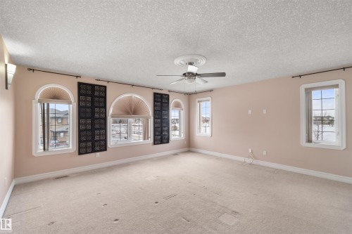 9203 160 Avenue, Edmonton, AB - Indoor Photo Showing Other Room