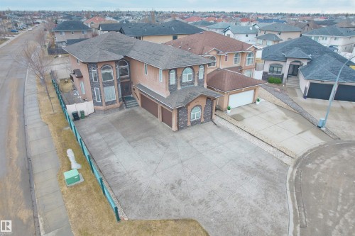 9203 160 Avenue, Edmonton, AB - Outdoor