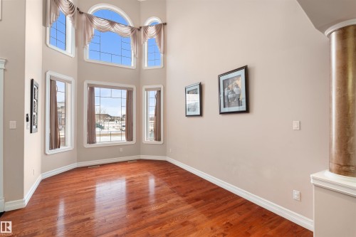 9203 160 Avenue, Edmonton, AB - Indoor Photo Showing Other Room