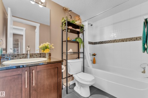 424 18126 77 Street, Edmonton, AB - Indoor Photo Showing Bathroom