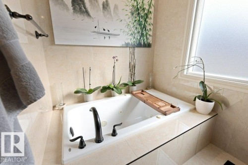 68 Enchanted Way, St. Albert, AB - Indoor Photo Showing Bathroom