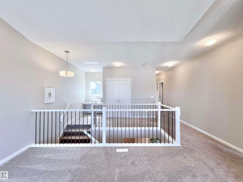 17828 9 Avenue, Edmonton, AB - Indoor Photo Showing Other Room