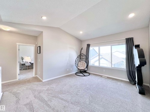 17828 9 Avenue, Edmonton, AB - Indoor Photo Showing Other Room