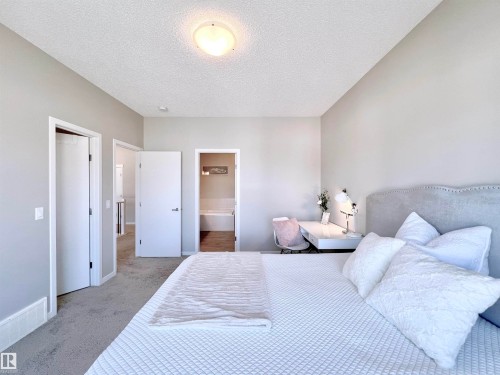 17828 9 Avenue, Edmonton, AB - Indoor Photo Showing Bedroom