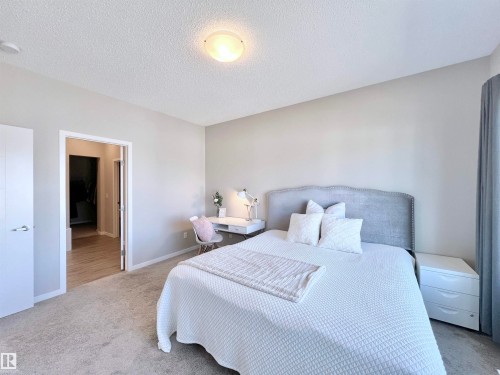 17828 9 Avenue, Edmonton, AB - Indoor Photo Showing Bedroom