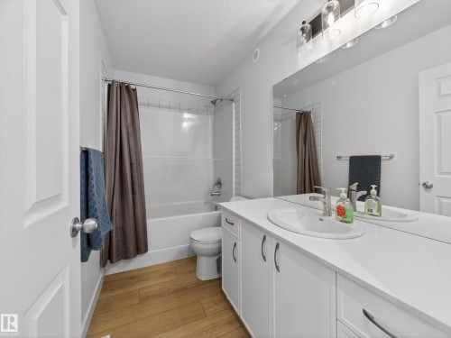 216 Caledon Crescent, Spruce Grove, AB - Indoor Photo Showing Bathroom