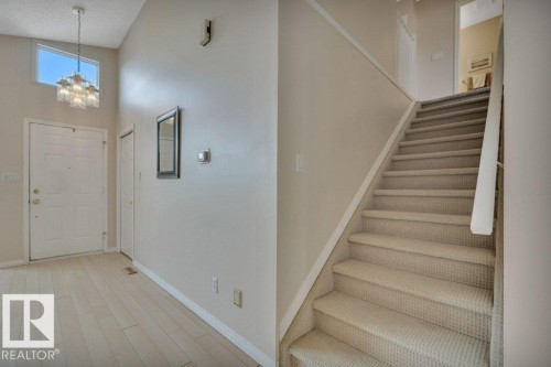 158 Rhatigan Road E, Edmonton, AB - Indoor Photo Showing Other Room