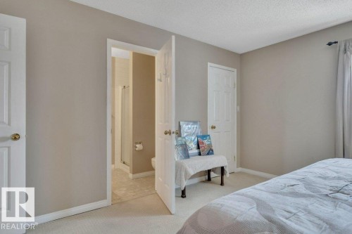 158 Rhatigan Road E, Edmonton, AB - Indoor Photo Showing Bedroom