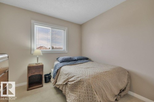 158 Rhatigan Road E, Edmonton, AB - Indoor Photo Showing Bedroom