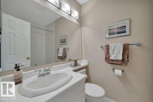 158 Rhatigan Road E, Edmonton, AB - Indoor Photo Showing Bathroom