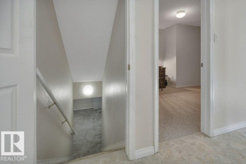 158 Rhatigan Road E, Edmonton, AB - Indoor