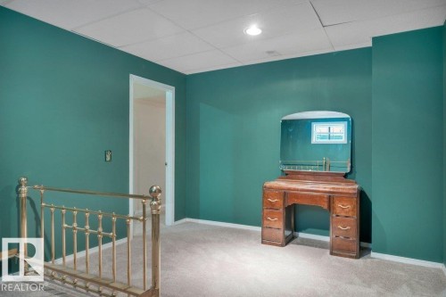 158 Rhatigan Road E, Edmonton, AB - Indoor