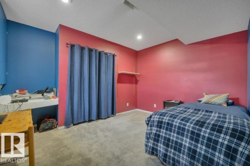 158 Rhatigan Road E, Edmonton, AB - Indoor Photo Showing Bedroom