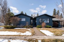 4212 52 Street Camrose, AB T4V 1T4