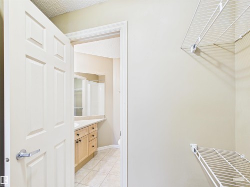 208 4403 23 Street, Edmonton, AB - Indoor