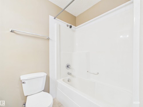 208 4403 23 Street, Edmonton, AB - Indoor Photo Showing Bathroom