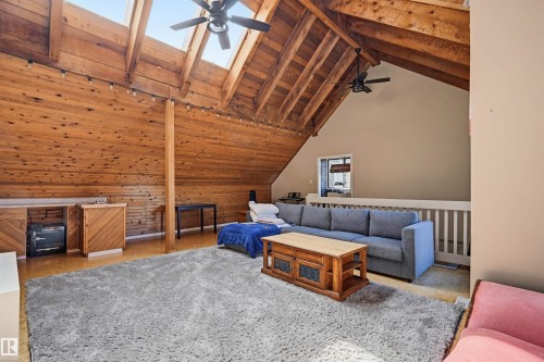 139 Wolf Willow Crescent, Edmonton, AB - Indoor Photo Showing Other Room