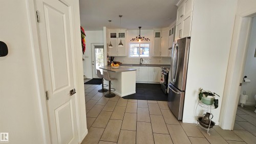 58513 Range Road 231, Rural Thorhild County, AB - Indoor Photo Showing Kitchen