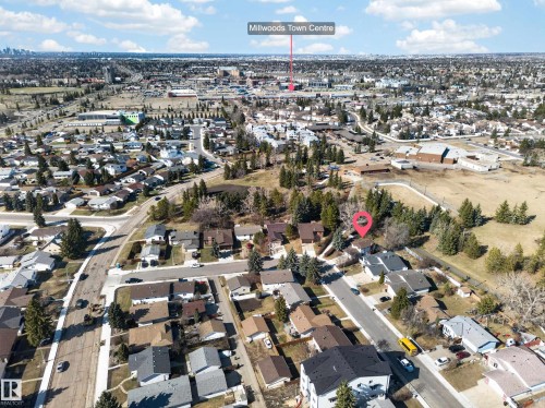 Residential neighborhood featuring established homes and mature trees - 1767 61 Street, Edmonton, AB - Outdoor With View