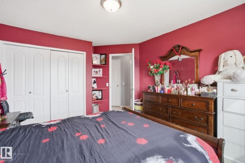 15736 141 Street, Edmonton, AB - Indoor Photo Showing Bedroom