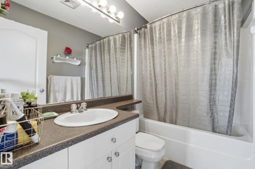 15736 141 Street, Edmonton, AB - Indoor Photo Showing Bathroom