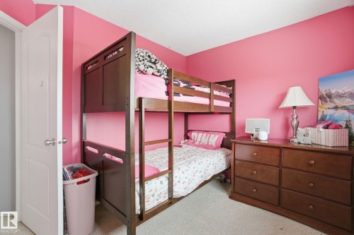 15736 141 Street, Edmonton, AB - Indoor Photo Showing Bedroom