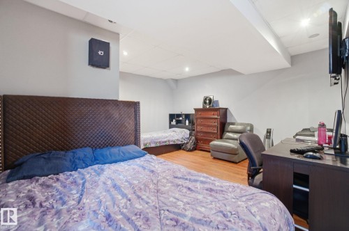 15736 141 Street, Edmonton, AB - Indoor Photo Showing Bedroom