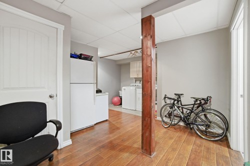 15736 141 Street, Edmonton, AB - Indoor